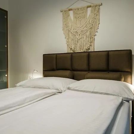 Balaton * كيستاي